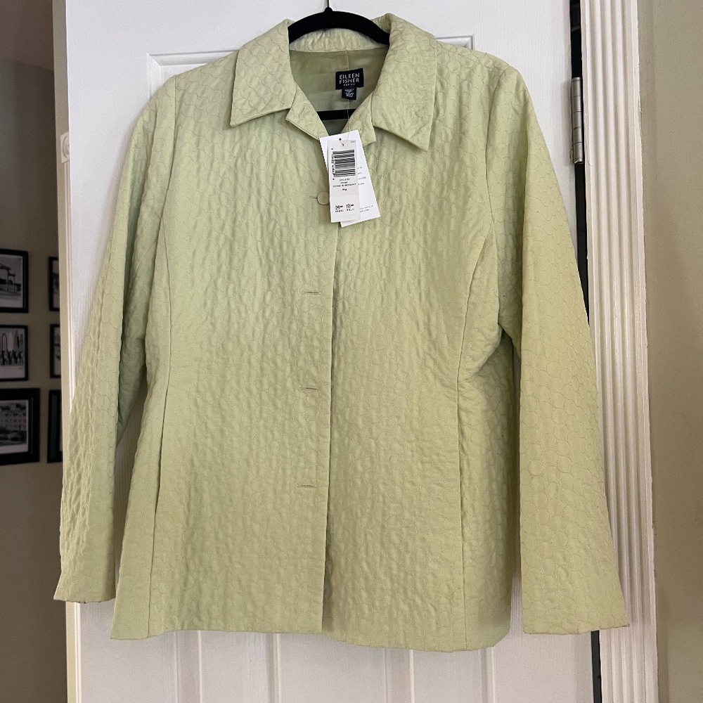 Beautiful, light lime green, NEVER-WORN, Eileen Fisher jacket